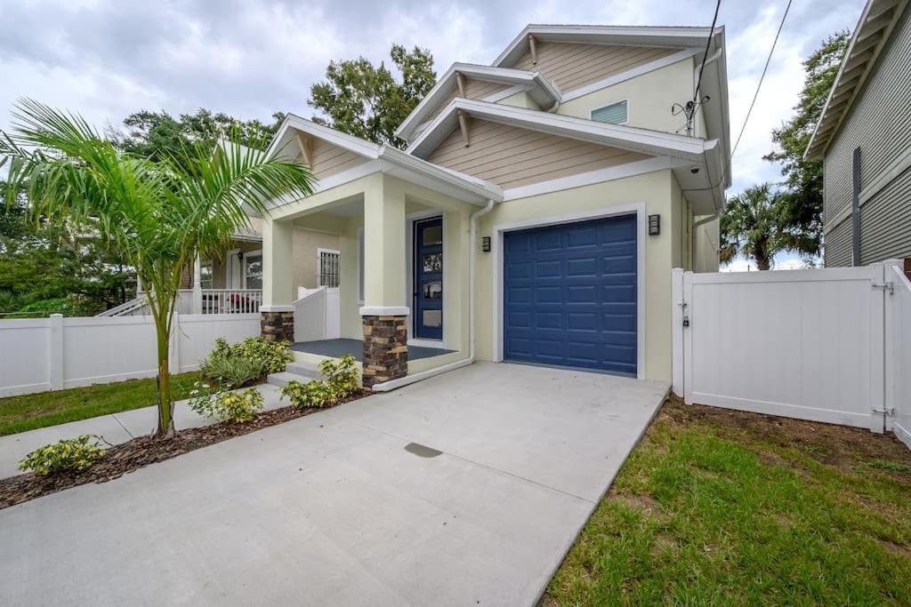 Cozy And Spacious 4Br House With Pool In Tampa Eksteriør bilde