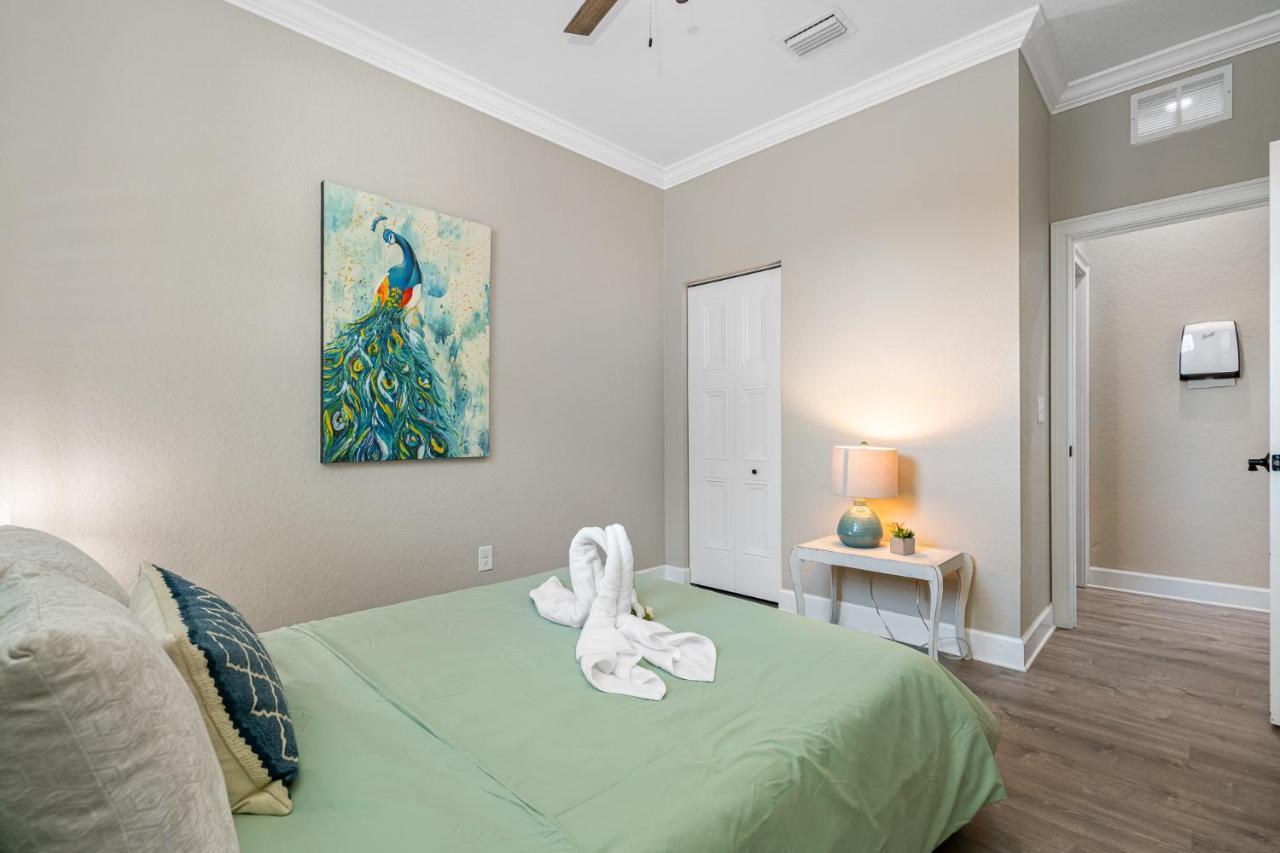 Cozy And Spacious 4Br House With Pool In Tampa Eksteriør bilde