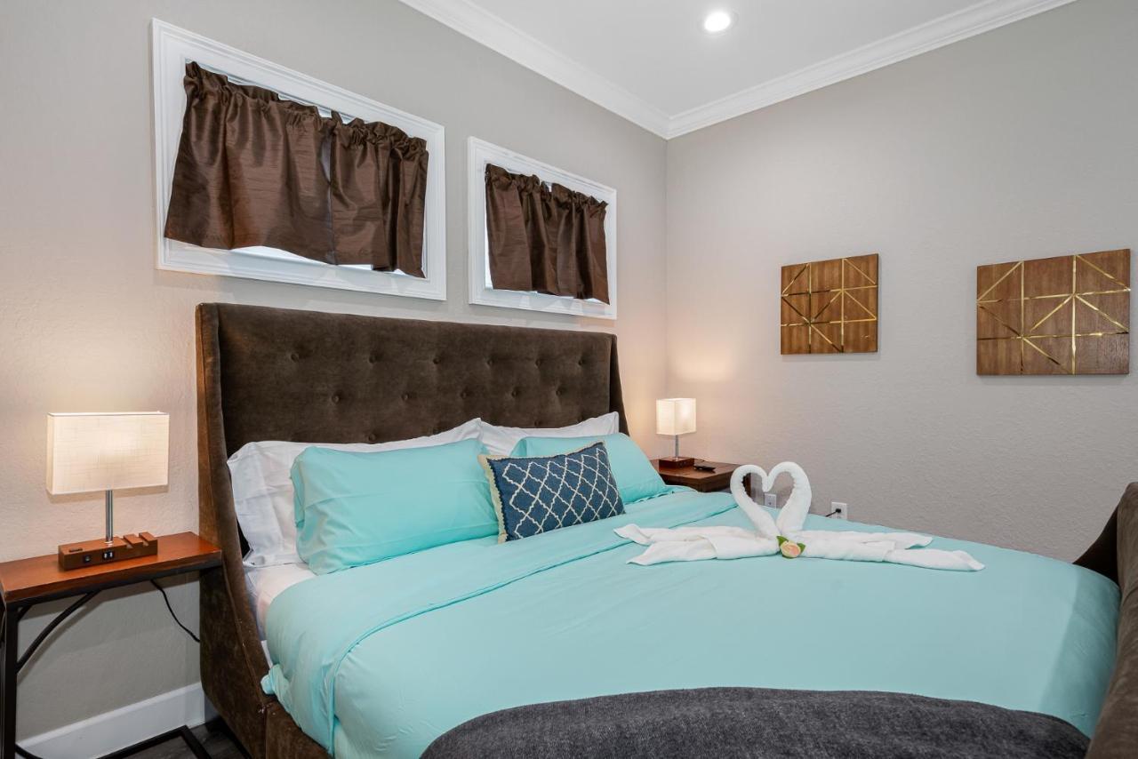 Cozy And Spacious 4Br House With Pool In Tampa Eksteriør bilde